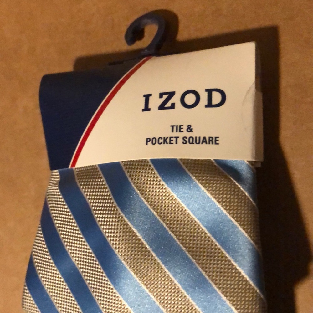 Tie and Pocket Square set